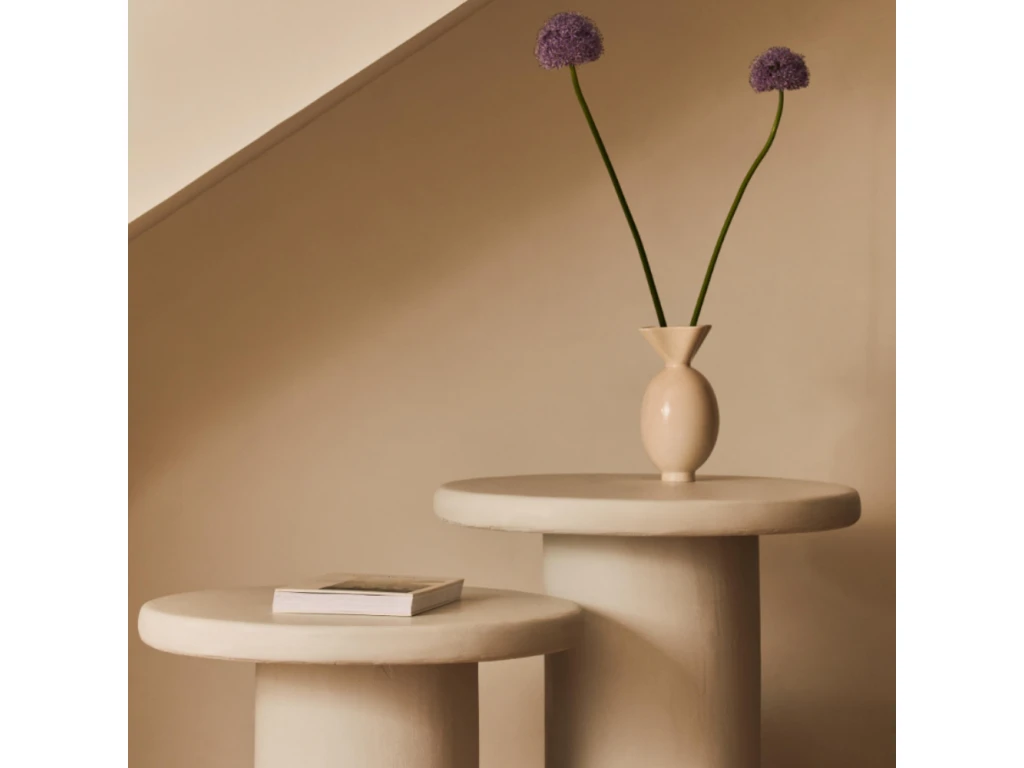 Table D’appoint Du Microciment En Couleur Blanc 45 Cm 7 Table D’appoint Du Microciment En Couleur Blanc 45 Cm – Image 5